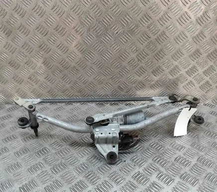 Volkswagen PASSAT B8 Front wiper linkage and motor 3G2955023C