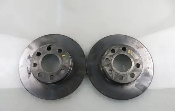 Opel Corsa B Front brake disc C3X001