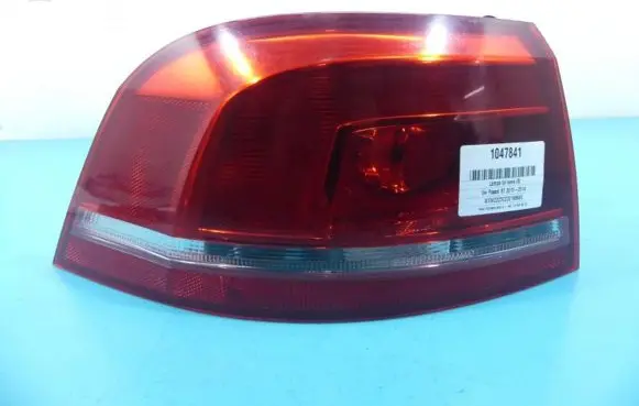 Volkswagen PASSAT B7 Rear/tail lights 3AF945095E IMPRK1047841
