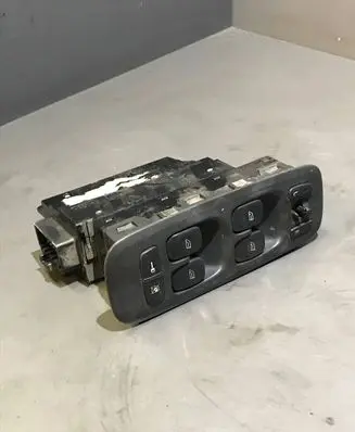 Volvo V70 Electric window control switch 30658146 MD49AD00158
