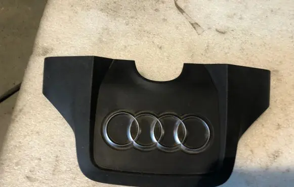 Audi Q5 SQ5 Engine cover (trim) 06E103926N 06E103926