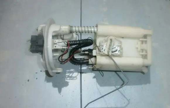 Citroen Xsara In-tank fuel pump 9633294680