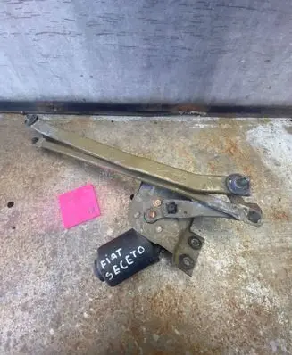 Fiat Seicento/600 Front wiper linkage and motor 