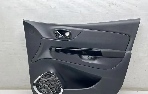 Renault Captur Front door card panel trim 809004245R 156067351 4420334