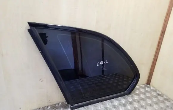 BMW X5 E53 Rear side window