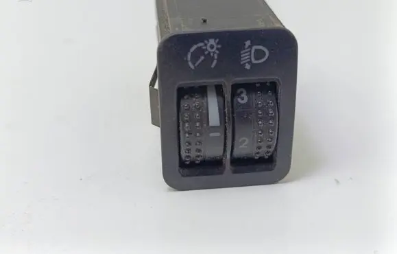 Volkswagen Golf IV Headlight level height control switch 1J0941333A