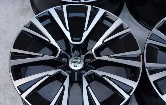 Volvo XC90 R20 alloy rim 32243456