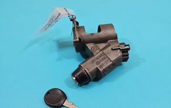 Volkswagen PASSAT B3 Ignition lock 357905851 IMPRK1462702
