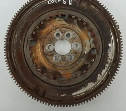 Volkswagen Golf VI Flywheel
