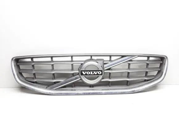 Volvo V60 Front bumper upper radiator grill 31323099 30795039 31323338