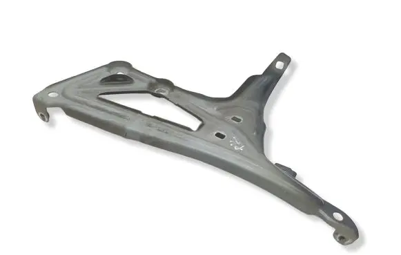 BMW X2 F39 Fender mounting bracket 7431007