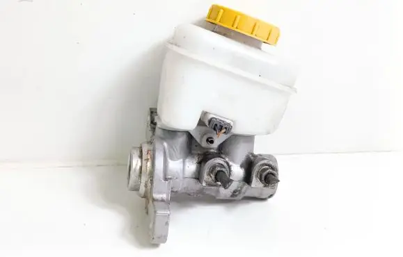 Subaru Legacy Master brake cylinder AJ000