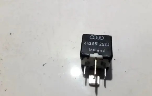 Audi A4 S4 B5 8D Other relay 443951253J 30858687