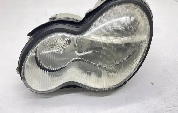 Mercedes-Benz C W203 Headlight/headlamp A2038200761
