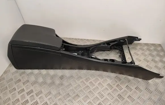 BMW 3 E90 E91 Armrest 7075357