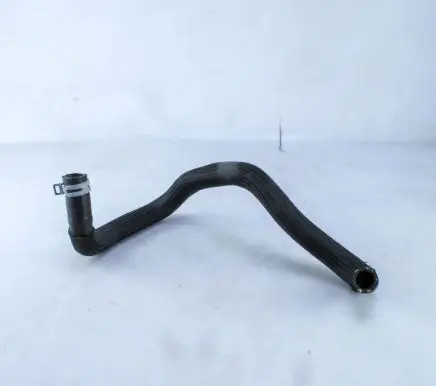 Ford Kuga II Engine coolant pipe/hose