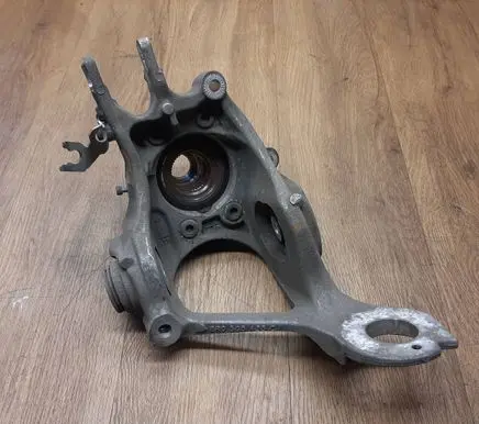 Porsche Macan (95B) Rear wheel hub 8R0505435C