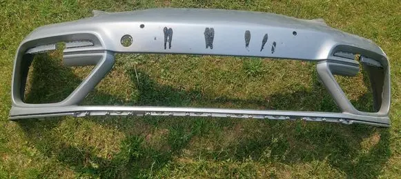Front bumper lip