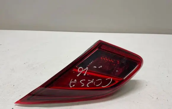 Opel Corsa E Tailgate rear/tail lights 39012626