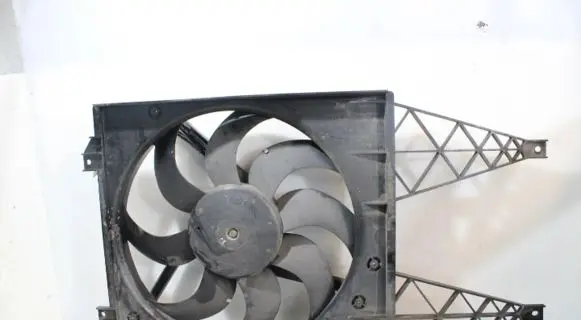Volkswagen Polo IV 9N3 Air conditioning (A/C) fan (condenser) 