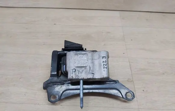 Toyota Prius (XW50) Engine mount vacuum valve 