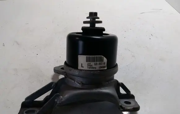 Land Rover Evoque I Engine mount bracket BJ326F012AB