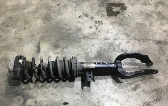 BMW 5 F10 F11 Front shock absorber with coil spring 6783976