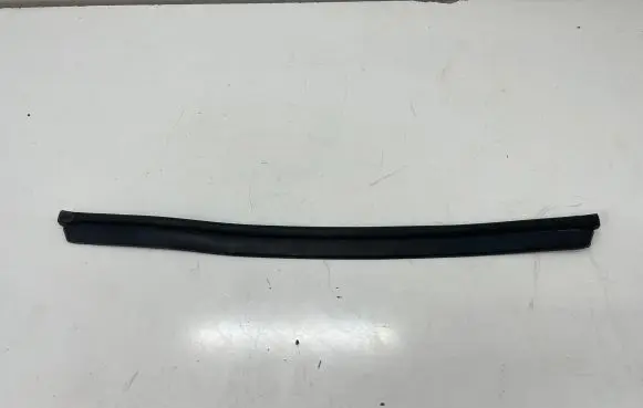 BMW 5 GT F07 Engine compartment rubber 7199435