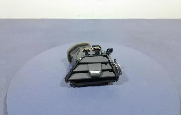 BMW 3 G20 G21 Dashboard side air vent grill/cover trim 6805563