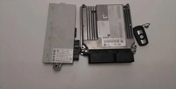 Engine ECU kit and lock set