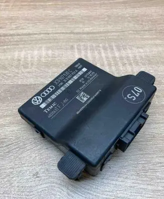 Volkswagen PASSAT B6 Gateway control module 3C0907530C 3C0907951A USED