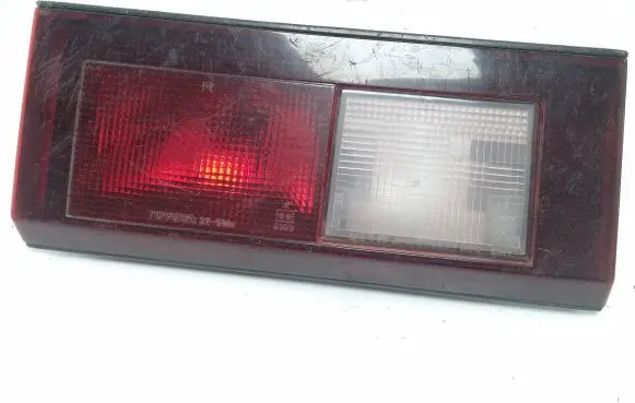 Toyota Camry Tailgate rear/tail lights 3251R 15484779