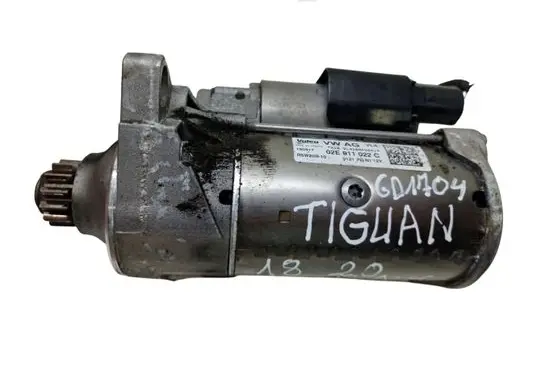 Volkswagen Tiguan Starter motor 02E911022C