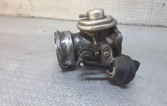 Audi A4 S4 B6 8E 8H EGR valve 7372d