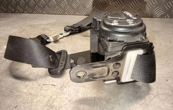 Toyota Corolla E140 E150 Middle seatbelt (rear) 73470 02390 250414