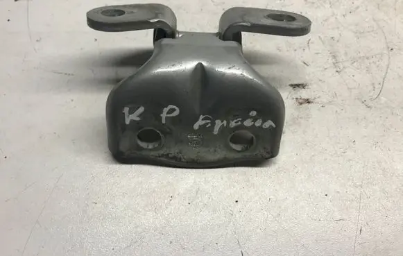 KIA Venga Front door lower hinge 