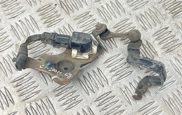 Lexus CT 200H Rear air suspension level height sensor 1J1712 B141220