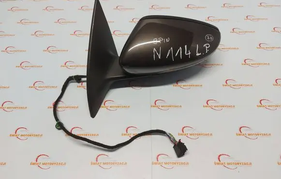 Volkswagen PASSAT CC Front door electric wing mirror E1021005