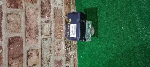 Volkswagen Tiguan ABS control unit/module 