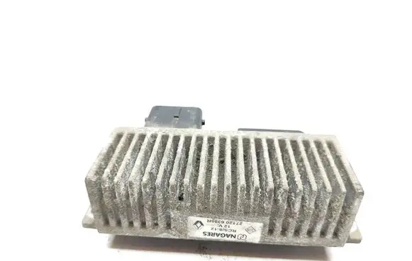 Renault Trafic III (X82) Glow plug pre-heat relay 271206395R RCS812