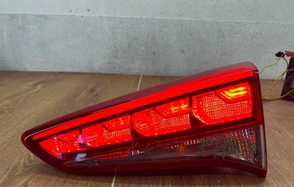 Hyundai Tucson TL Tailgate rear/tail lights 92404D3 92404D7