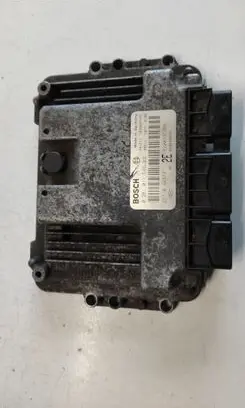 Nissan Primera Engine control unit/module 0281011646 1039S07477 041211