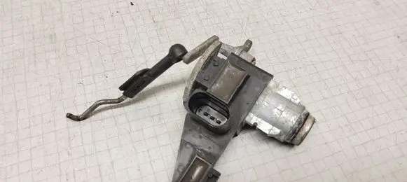 Volkswagen Polo Tailgate exterior lock 6Q0962103