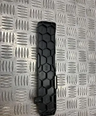 Volkswagen Golf VI Cabin air micro filter cap 1K0819422B