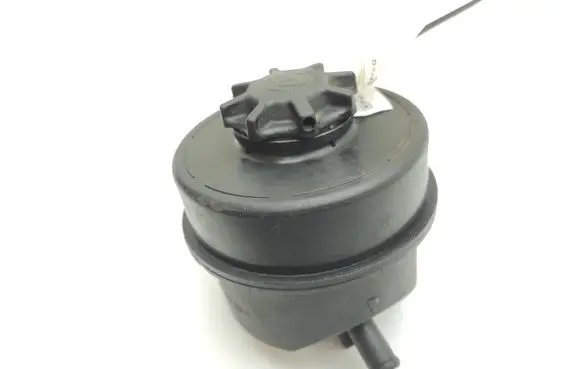 Iveco Daily 6th gen Power steering fluid tank/reservoir 