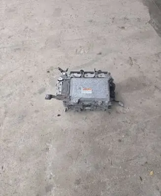 Toyota RAV 4 (XA40) Voltage converter inverter G92A042030 G927048060