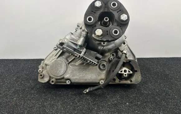 BMW X5 F15 Gearbox transfer box case 8643151