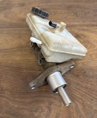 Renault Master III Master brake cylinder 03350890491