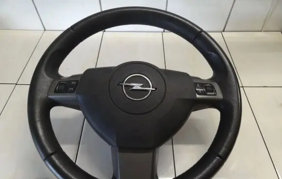 Opel Vectra C Steering wheel 13203886