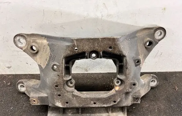 Audi A4 S4 B8 8K Gearbox mounting bracket 8K0399263K HR08180 ALS19C03
